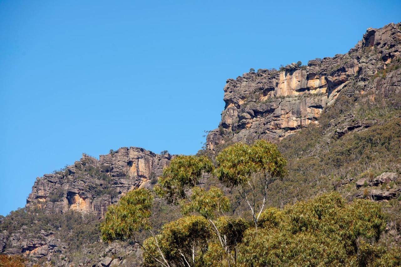 Halls Gap Motel Bagian luar foto